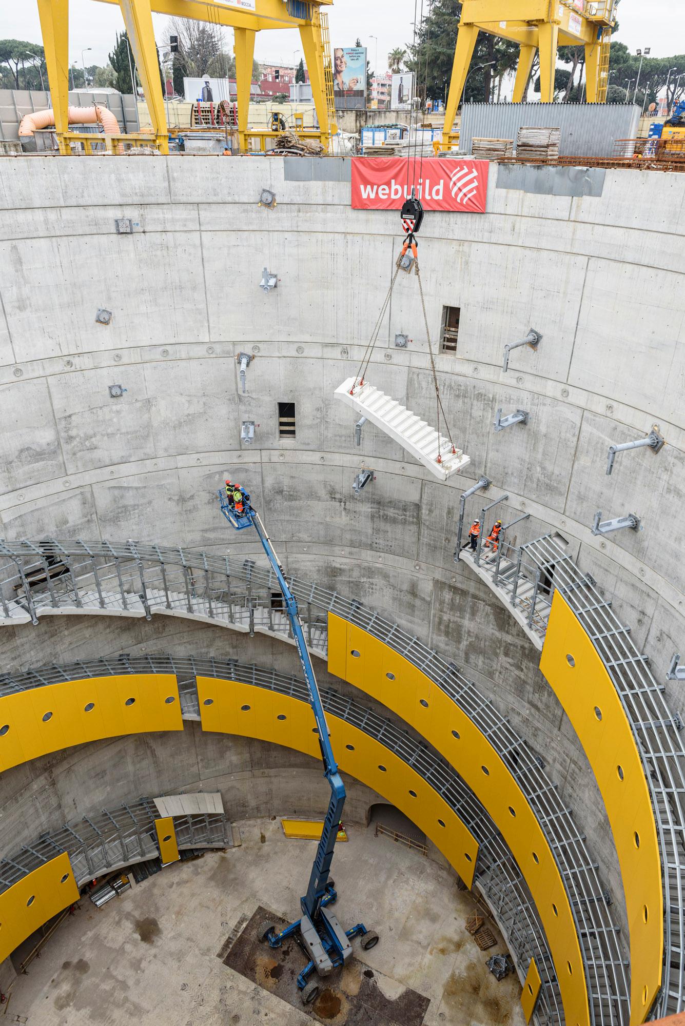 METRO NAPOLI CAPODICHINO