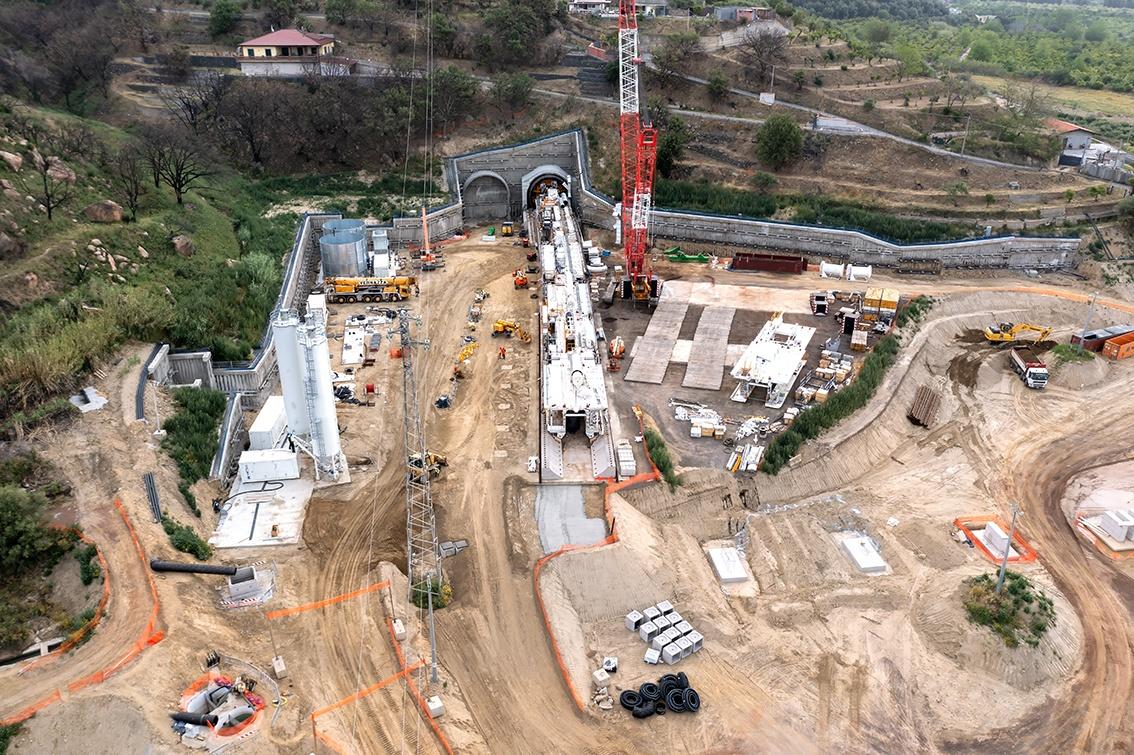 Tratta Fiumefreddo – Taormina/Letojanni, Linea ferroviaria AC Catania-Messina, TBM