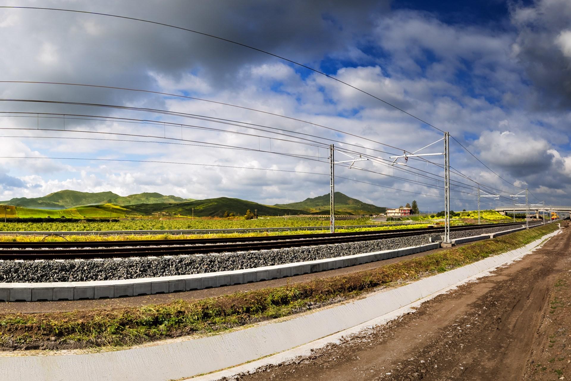 Linea ferroviaria AC Palermo-Catania, Tratta Bicocca - Catenanuova